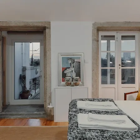 Apartment Papa With Terrace Porto